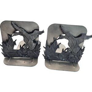 Pewter Duck-Themed Bookends 5" Square Textured Hokd Books in Place